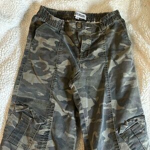 Camo print y2k cargo pants